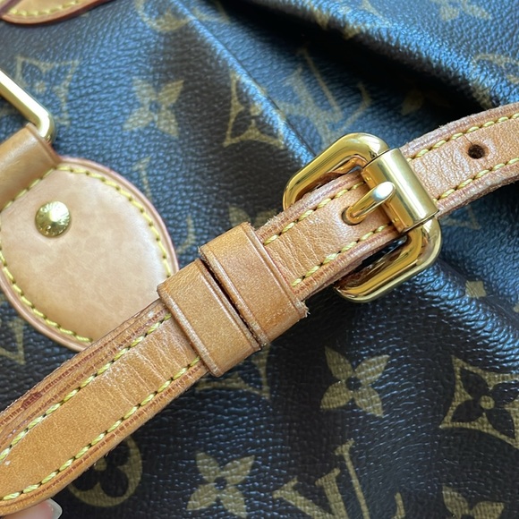 Louis Vuitton Palermo MM Monogram Canvas - Picture 13 of 13